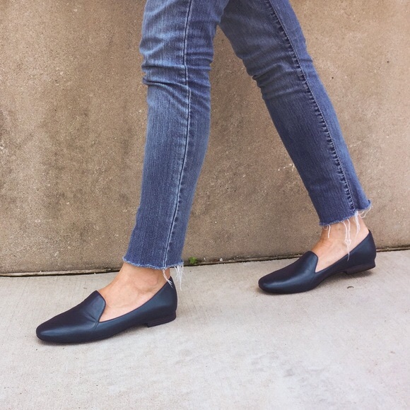naturalizer navy shoes